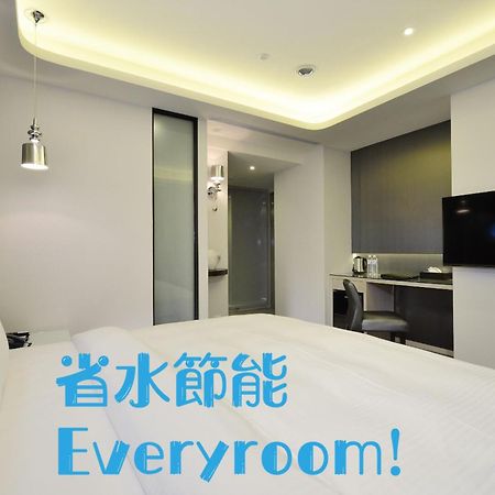 Stay Hotel - Taichung Yizhong Екстер'єр фото