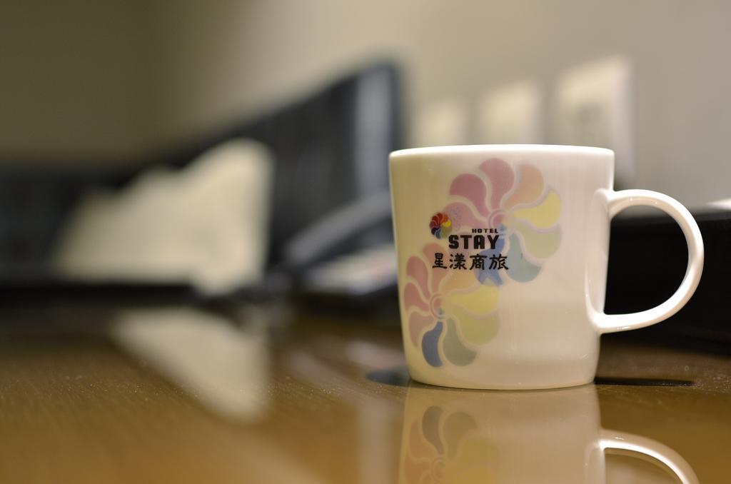 Stay Hotel - Taichung Yizhong Екстер'єр фото