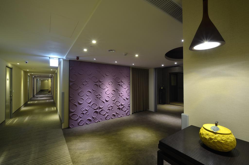 Stay Hotel - Taichung Yizhong Екстер'єр фото