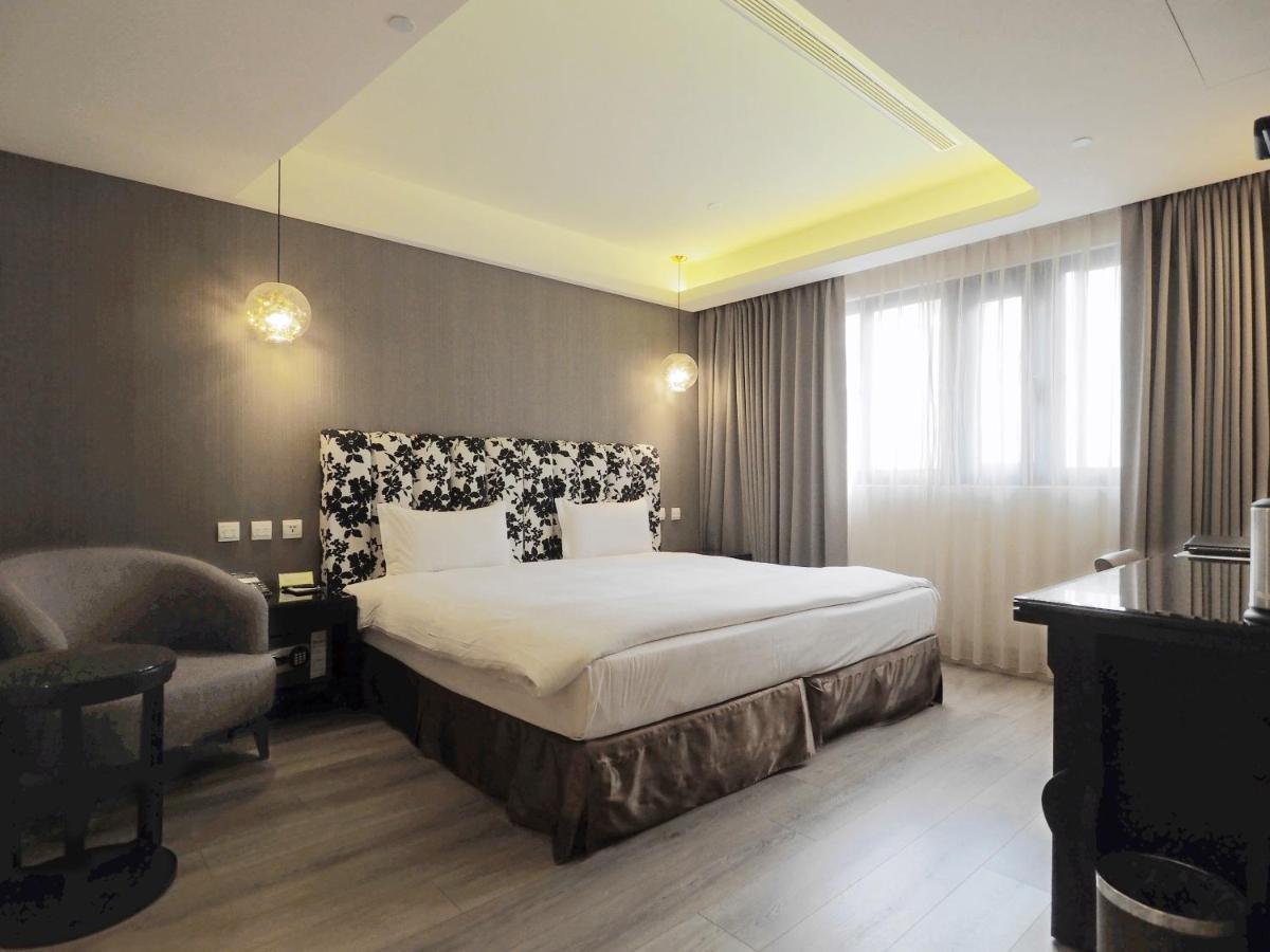 Stay Hotel - Taichung Yizhong Екстер'єр фото