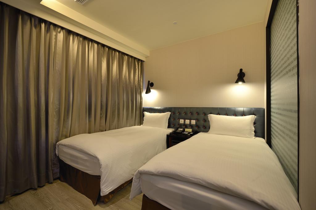 Stay Hotel - Taichung Yizhong Екстер'єр фото