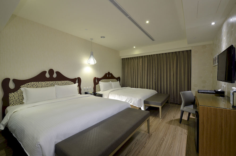 Stay Hotel - Taichung Yizhong Екстер'єр фото