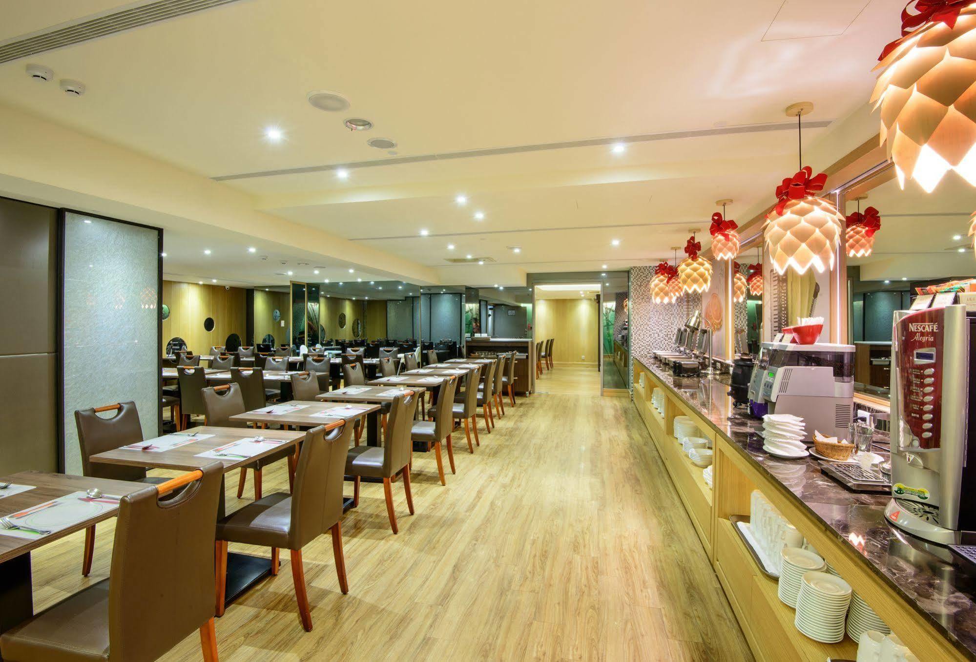 Stay Hotel - Taichung Yizhong Екстер'єр фото