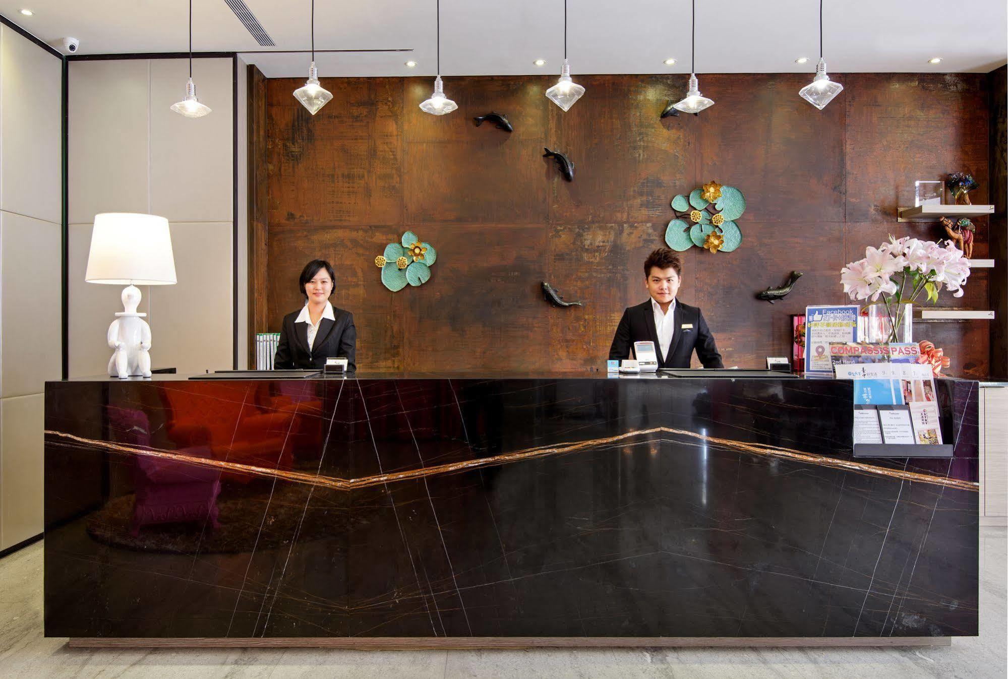 Stay Hotel - Taichung Yizhong Екстер'єр фото